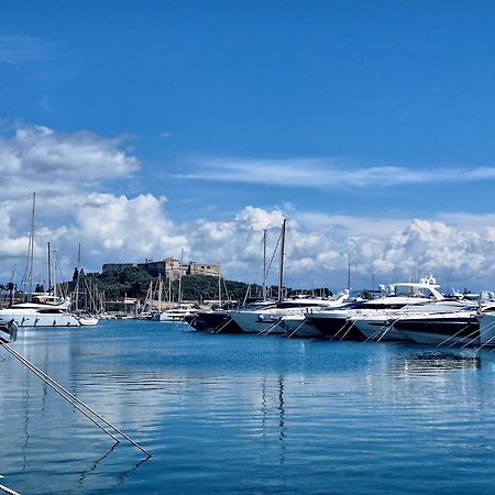 Escapade Antiboise Avec Parking Inclus Hotell Antibes Exteriör bild