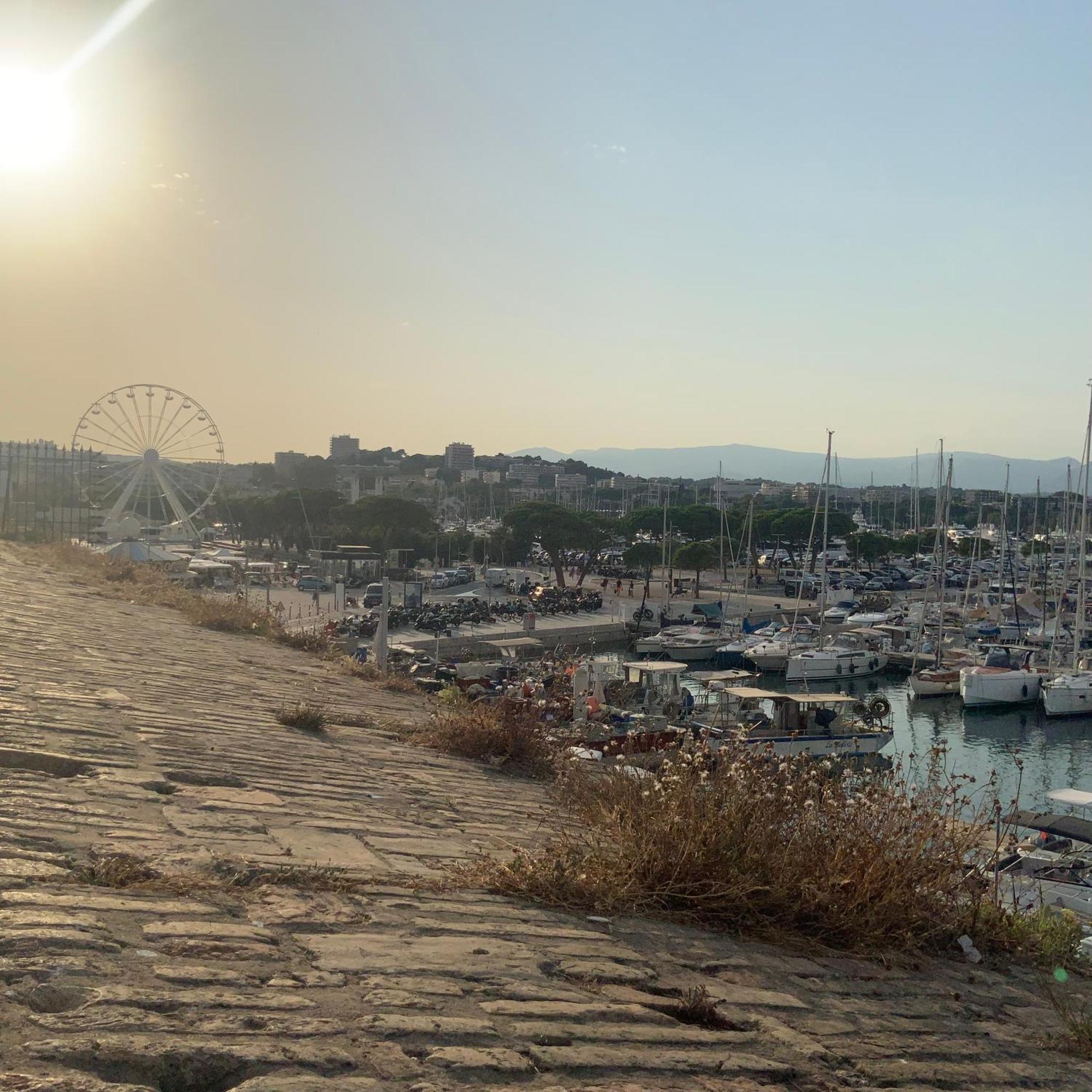 Escapade Antiboise Avec Parking Inclus Hotell Antibes Exteriör bild