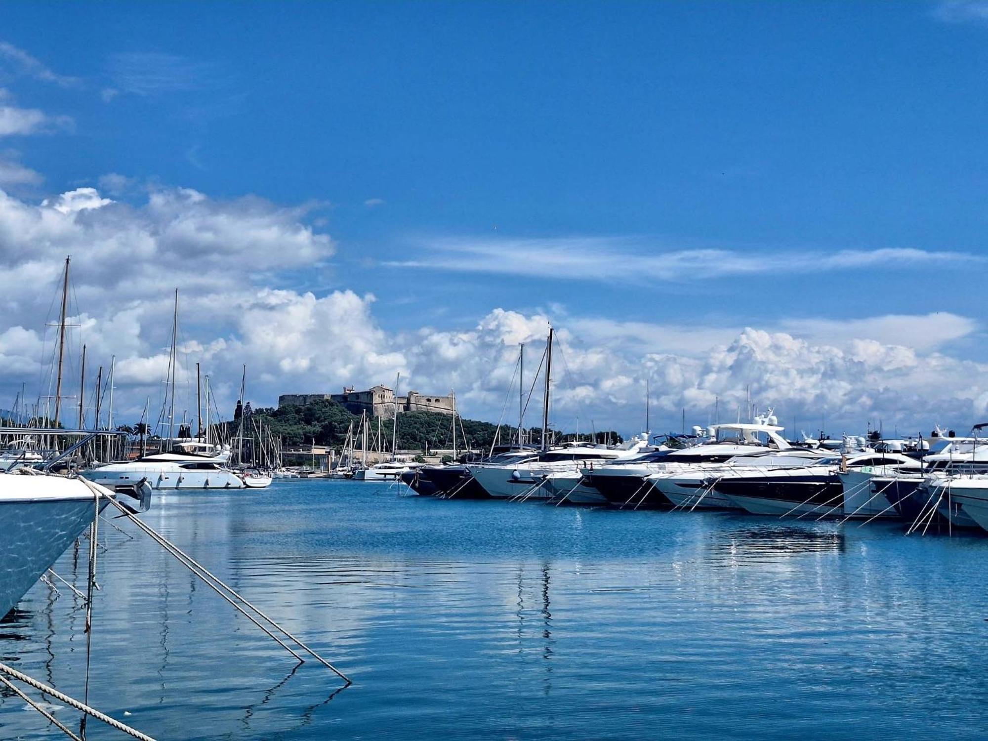 Escapade Antiboise Avec Parking Inclus Hotell Antibes Exteriör bild